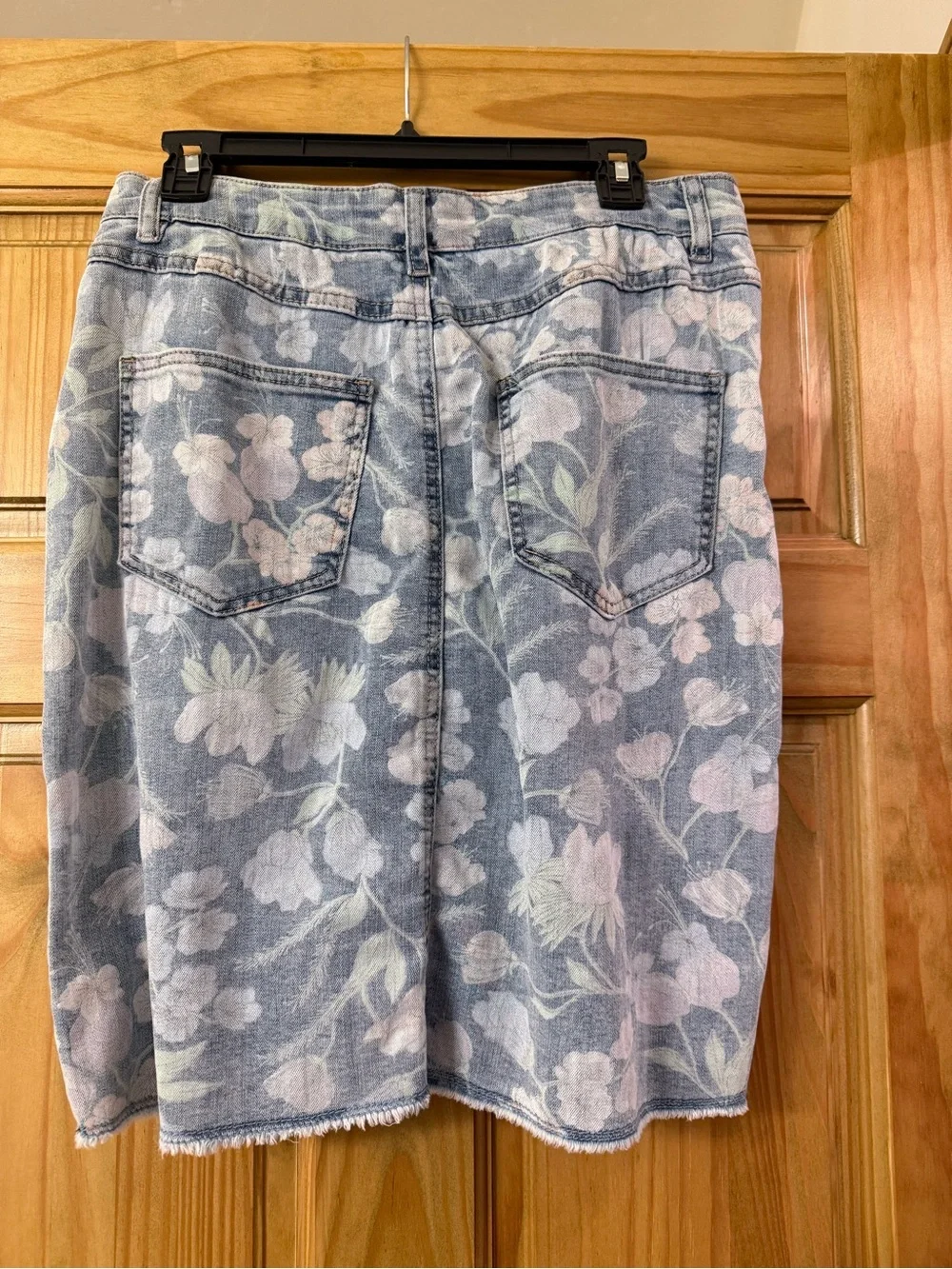 Charlie B Floral Denim Skirt Size 4 Raw Hem Cottagecore Jean Skirt